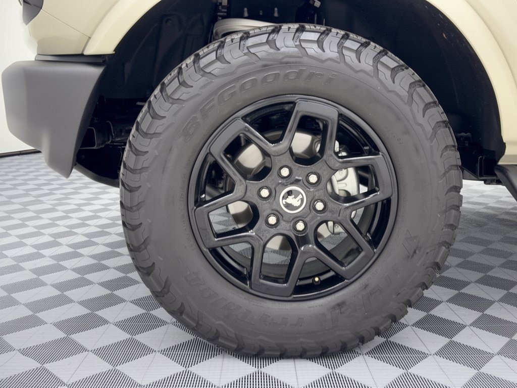 Used 2026 Ford Bronco Outer Banks AWD/4WD image 13