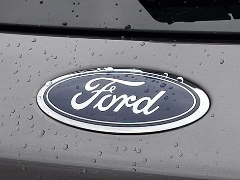 Used 2022 Ford Escape SE w/ SE Sport Appearance Package AWD/4WD image 28