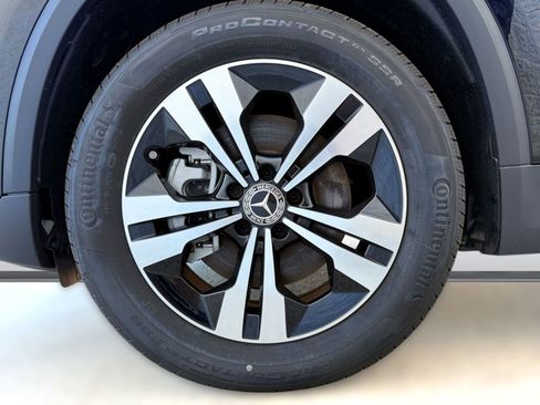 New 2025 Mercedes-Benz GLA 250 image 11