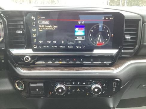 Used 2024 GMC Sierra 1500 Elevation AWD/4WD image 40