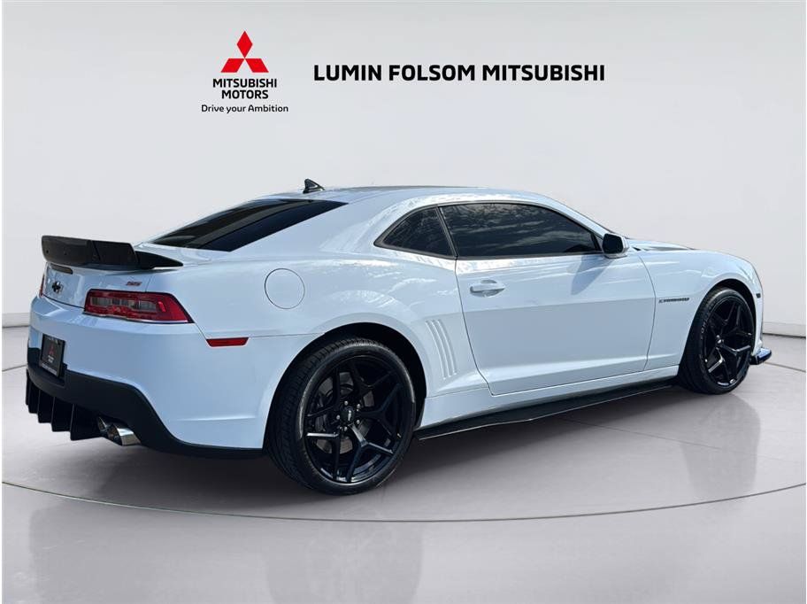 Used 2015 Chevrolet Camaro SS w/ RS Package RWD image 5