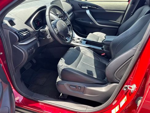 Used 2023 Mitsubishi Eclipse Cross SEL AWD/4WD image 9