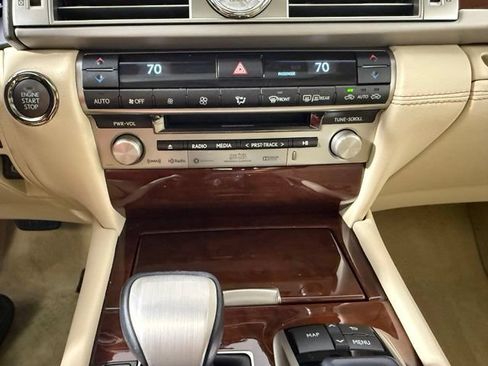 Used 2016 Lexus LS 460 w/ Comfort Package RWD image 23