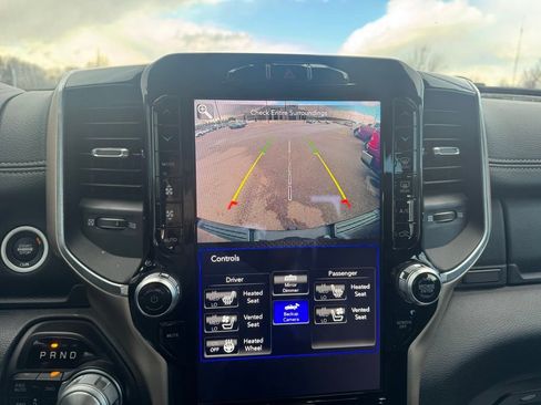 Used 2019 RAM 1500 Laramie image 14