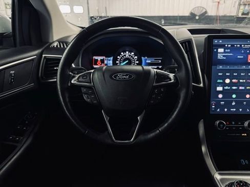 Used 2024 Ford Edge SEL image 23