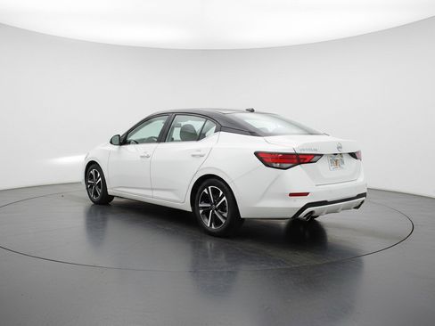 Used 2025 Nissan Sentra SV FWD image 6
