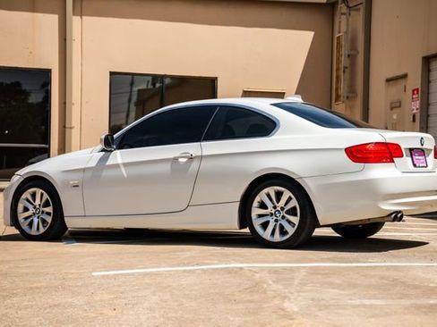 Used 2011 BMW 328i xDrive Coupe AWD/4WD image 32