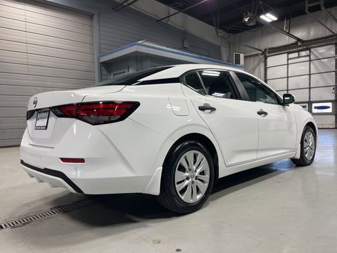 Used 2024 Nissan Sentra S image 9