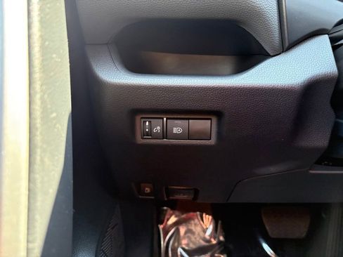Certified 2025 Toyota RAV4 LE AWD/4WD image 24