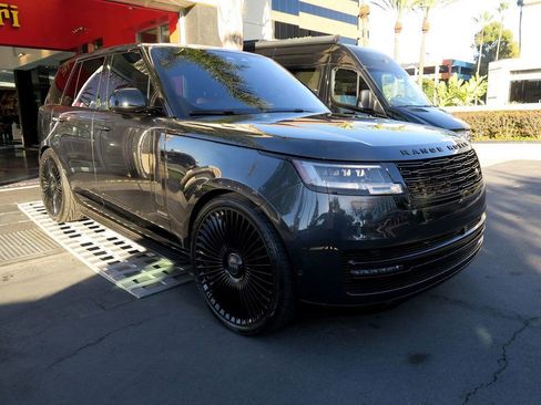 Used 2023 Land Rover Range Rover Autobiography image 27