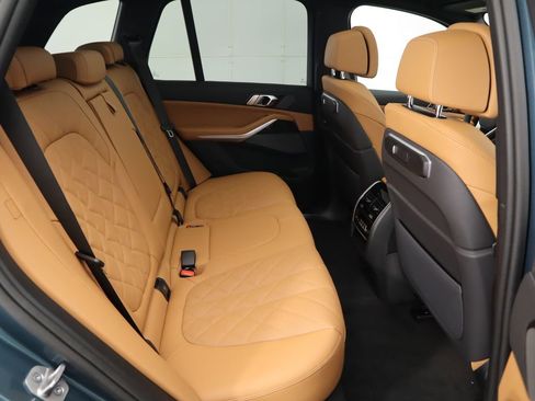 Used 2026 BMW X5 xDrive40i w/ Climate Comfort Package image 24