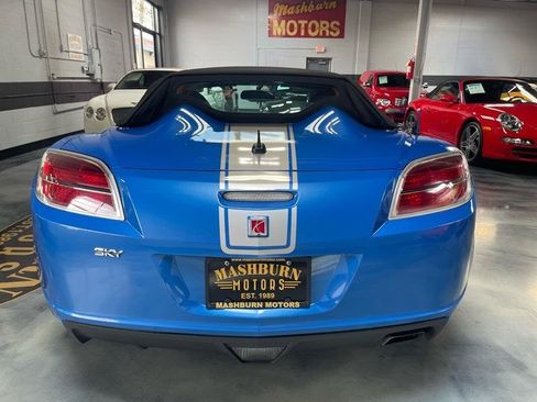 Used 2009 Saturn Sky Hydro Blue RWD image 15
