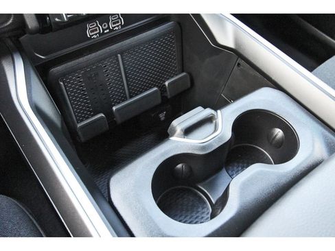 Used 2025 RAM 1500 Big Horn AWD/4WD image 29