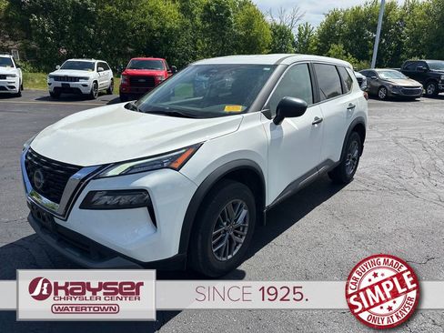 Used 2023 Nissan Rogue S AWD/4WD image 1