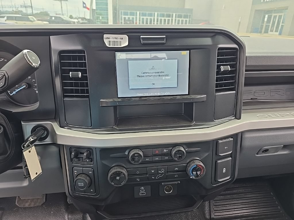 New 2025 Ford F350 XL AWD/4WD image 23