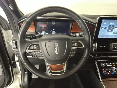 Used 2020 Lincoln Navigator Reserve w/ Luxury Package AWD/4WD image 14