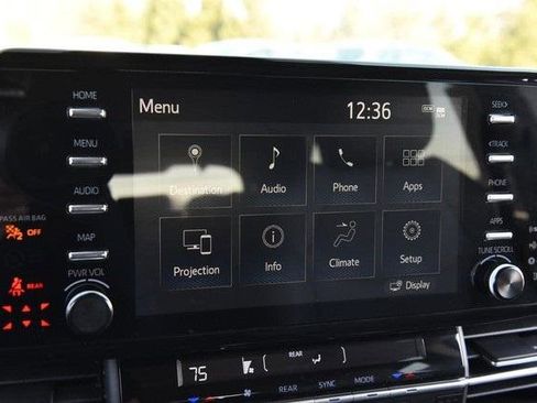 Used 2021 Toyota Sienna XLE w/ XLE Plus Package image 14