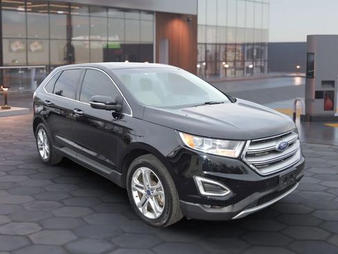 Used 2018 Ford Edge Titanium image 12