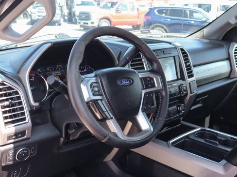 Used 2017 Ford F350 Lariat w/ Chrome Package image 18