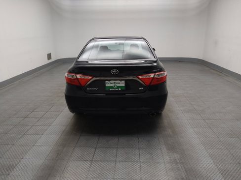 Used 2016 Toyota Camry SE FWD image 7