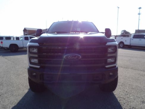 Used 2024 Ford F350 Lariat w/ Lariat Ultimate Package AWD/4WD image 12