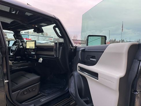 New 2026 GMC Hummer EV SUV image 11