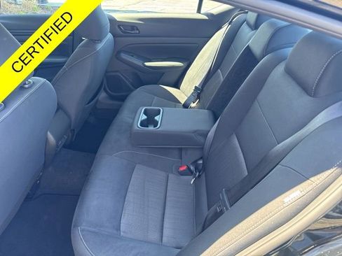 Used 2024 Nissan Altima 2.5 SV AWD/4WD image 17