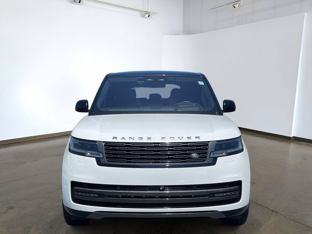 Certified 2022 Land Rover Range Rover SE AWD/4WD image 2
