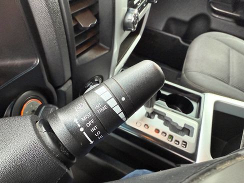 Used 2013 Nissan Titan PRO-4X image 33