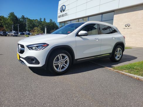 Used 2023 Mercedes-Benz GLA 250 4MATIC image 1