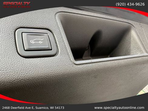 Used 2022 GMC Terrain SLT w/ Tech Package AWD/4WD image 21