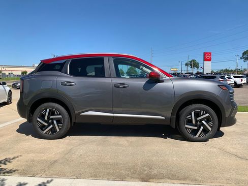 New 2026 Nissan Kicks SV FWD image 2