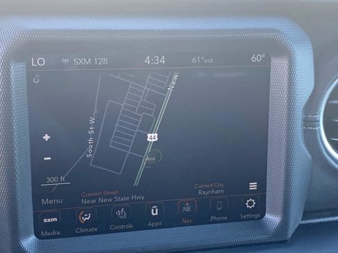 Used 2022 Jeep Wrangler Unlimited Sahara w/ Cold Weather Group image 13