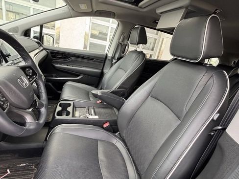 Certified 2024 Honda Odyssey Elite image 11