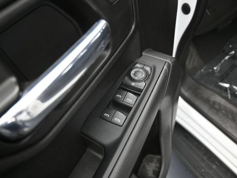 Used 2023 Chevrolet Silverado 1500 Custom RWD image 15
