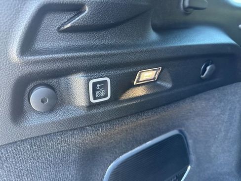 Used 2022 Jeep Grand Cherokee L Overland w/ Luxury Tech Group IV image 21