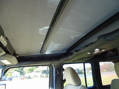 Used 2020 Jeep Wrangler Unlimited Sport image 16