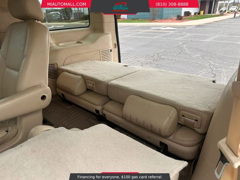 Used 2008 Cadillac Escalade AWD image 25