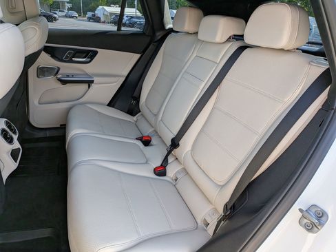 New 2026 Mercedes-Benz GLC 300 4MATIC image 31