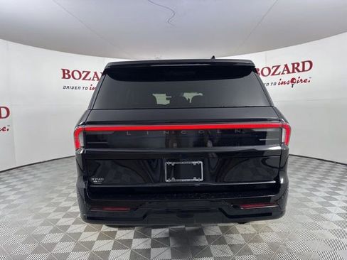New 2025 Lincoln Navigator Reserve w/ Jet Appearance Package image 6