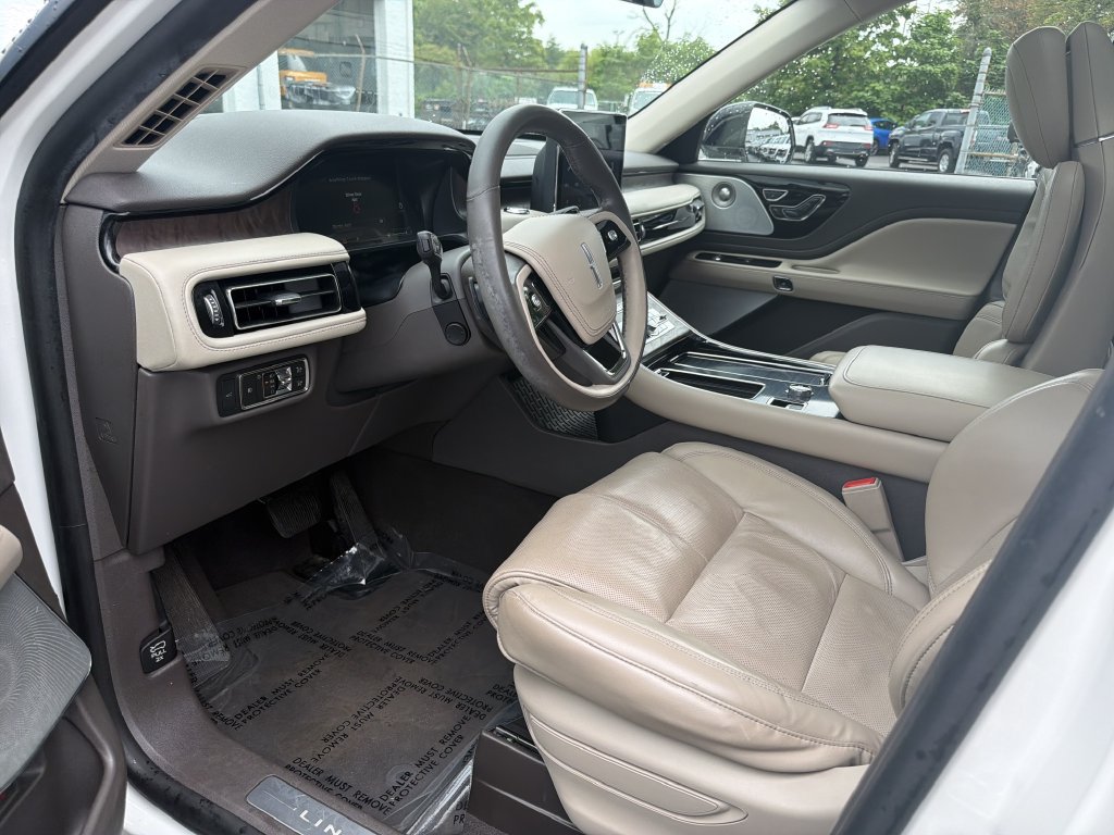 Used 2020 Lincoln Aviator Reserve w/ Equipment Group 202A AWD/4WD image 11
