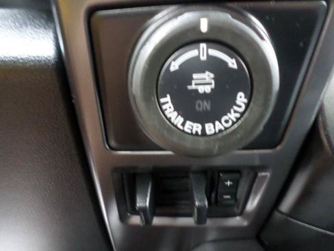 Used 2020 Ford F150 XLT w/ Equipment Group 302A Luxury AWD/4WD image 17