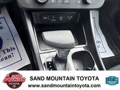 Used 2025 Hyundai Tucson SE FWD image 19