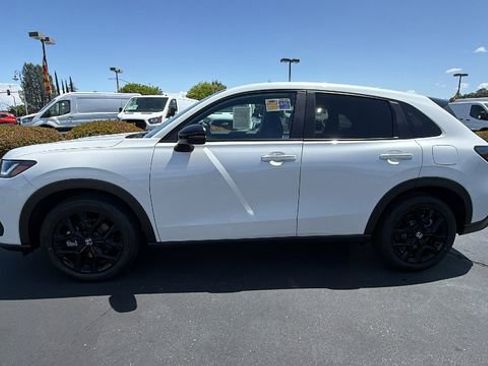 Used 2024 Honda HR-V Sport image 7