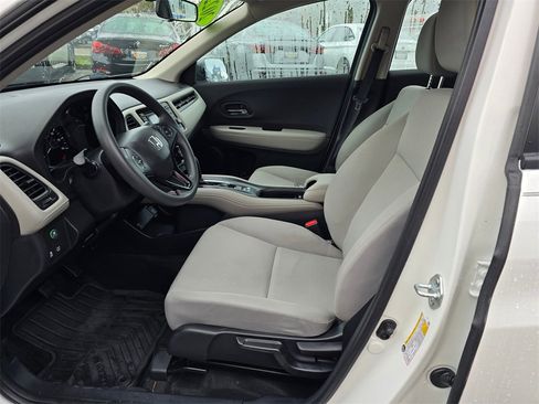 Used 2022 Honda HR-V LX image 23