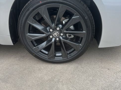 Used 2026 Toyota Corolla Hybrid Sedan image 11