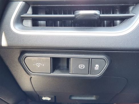 Certified 2025 Kia K4 FWD image 21