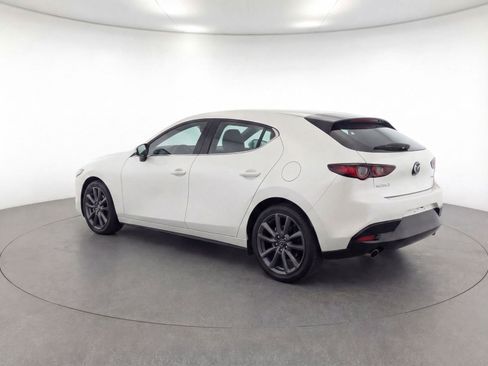 Used 2019 MAZDA MAZDA3 Hatchback image 3
