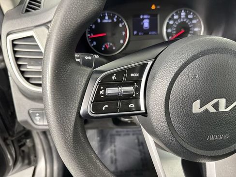 Used 2023 Kia Seltos LX AWD/4WD image 12