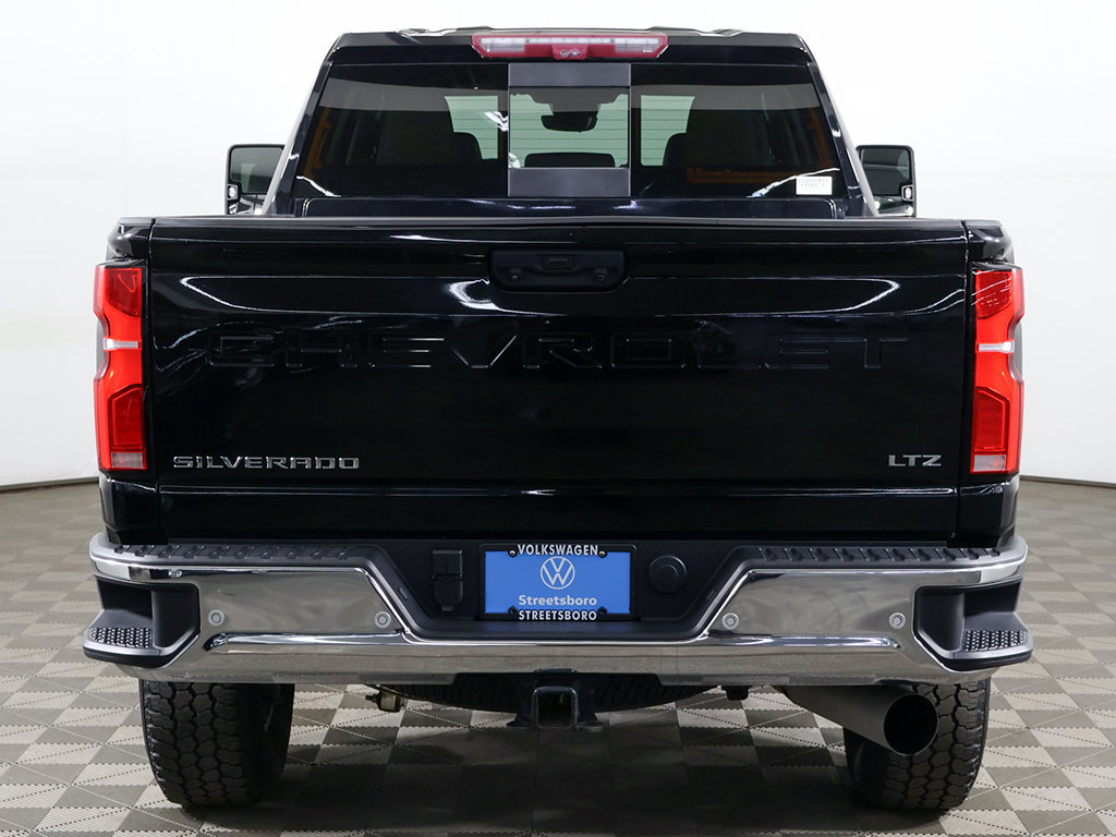 Used 2024 Chevrolet Silverado 2500 LTZ w/ LTZ Convenience Package AWD/4WD image 18